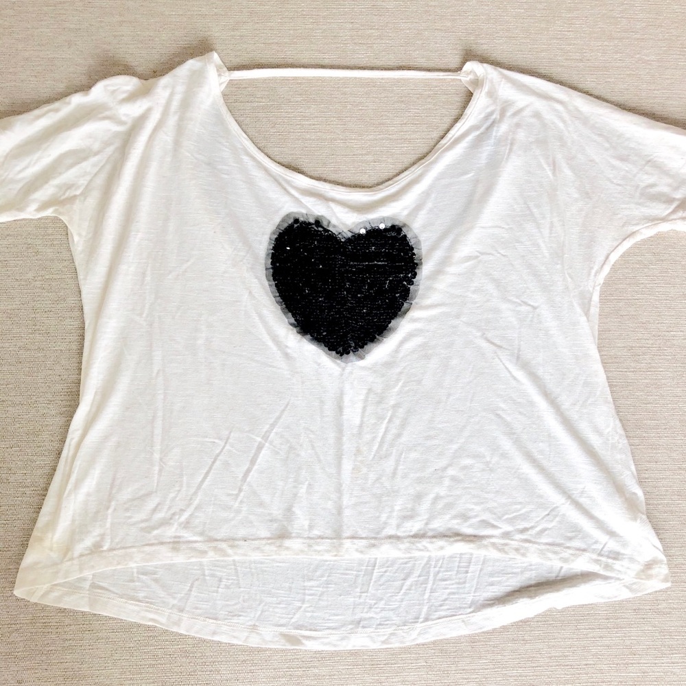 Ivory, low-back, flowy, trendy shirt